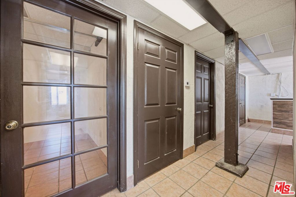 21235 Pacific Coast Highway 21241 Property Photo 16