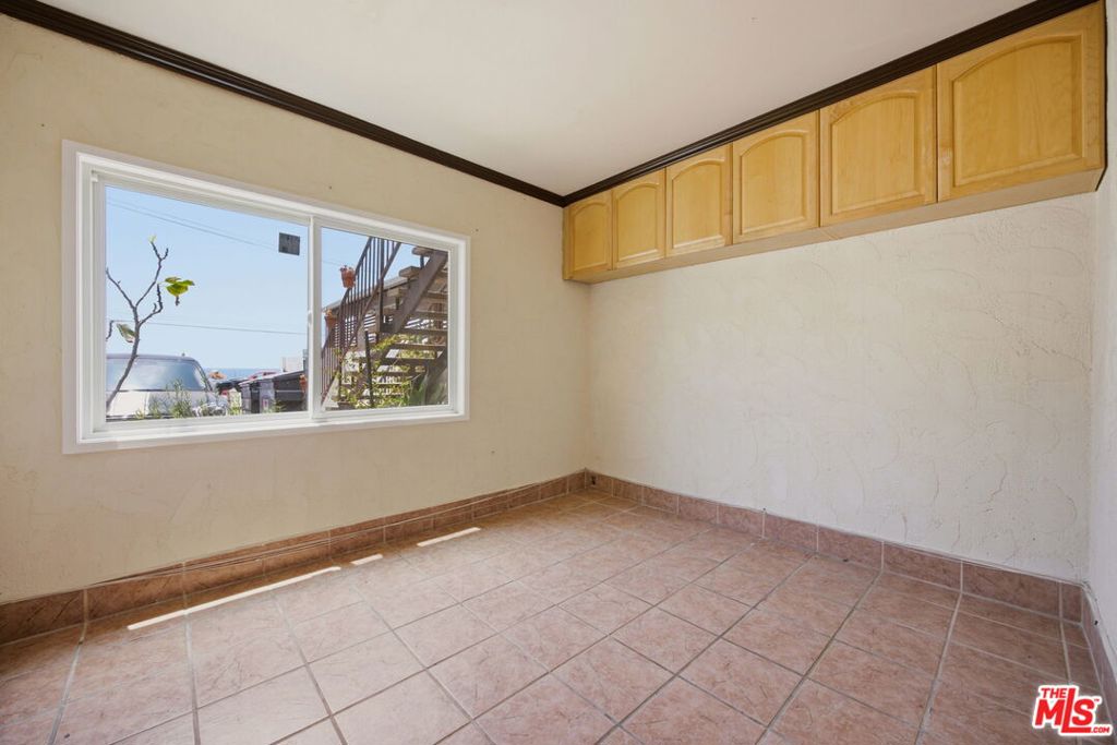 21235 Pacific Coast Highway 21241 Property Photo 19