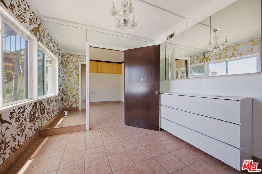 21235 Pacific Coast Highway 21241 Property Photo 23