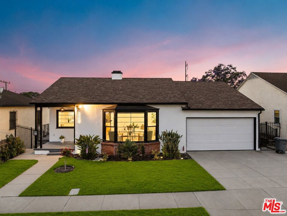 5853 S La Brea Avenue Property Photo 1