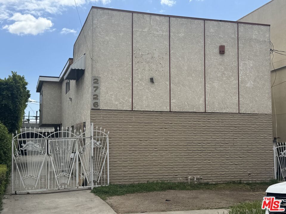 2726 Council Street Property Photo 1