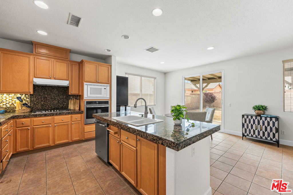 6304 Starview Drive Property Photo 17