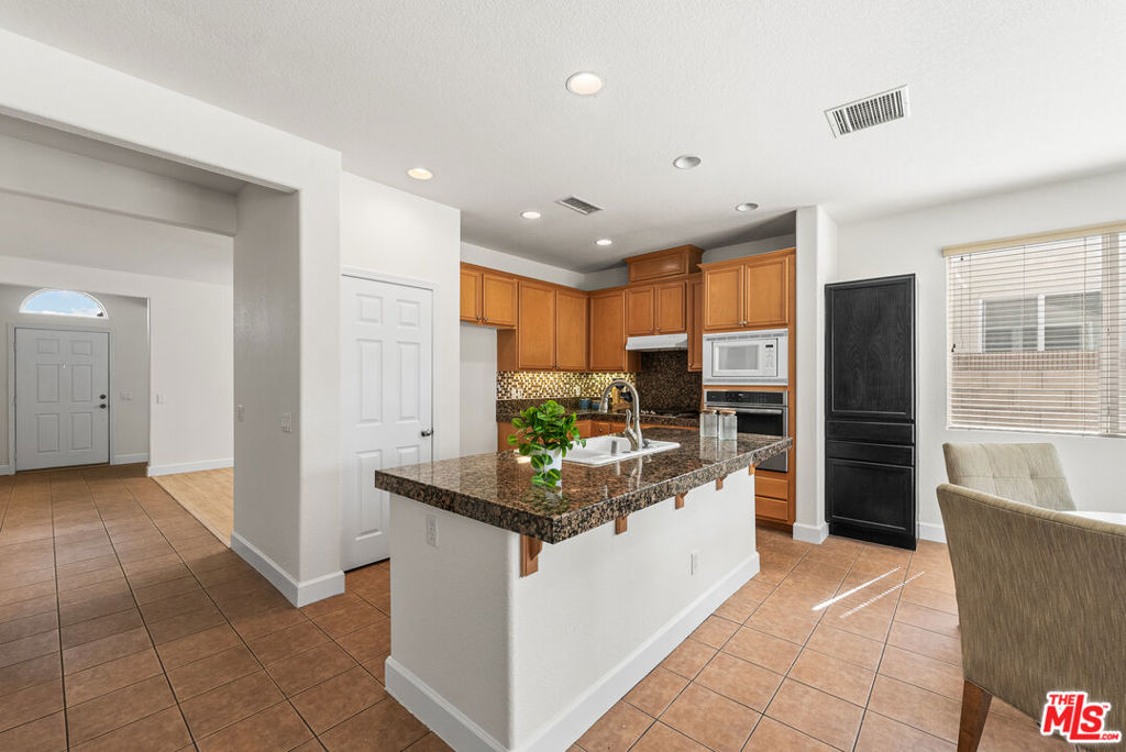 6304 Starview Drive Property Photo 18