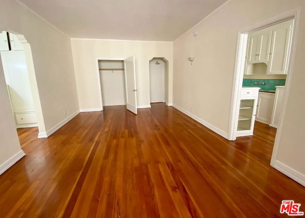 3278 Wilshire Boulevard 401 Property Photo 1