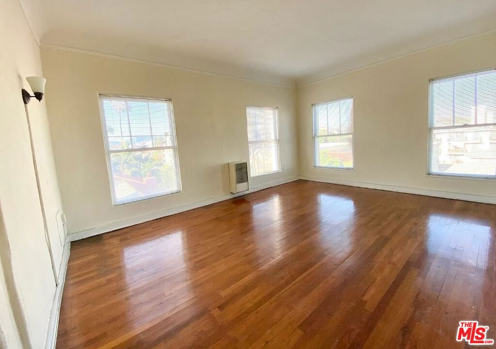 3278 Wilshire Boulevard 401 Property Photo 5