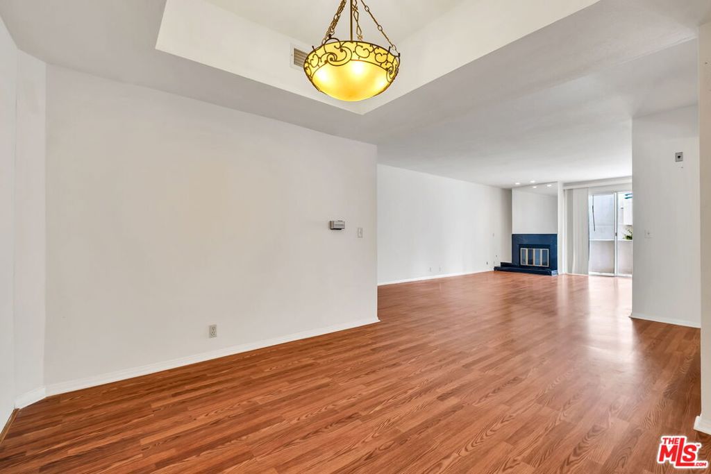 1164 Wellesley Avenue 204 Property Photo 6