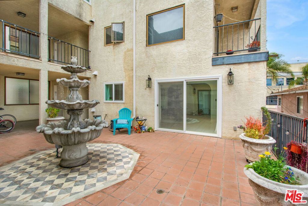 1440 W 9th Street 2 Property Photo 30