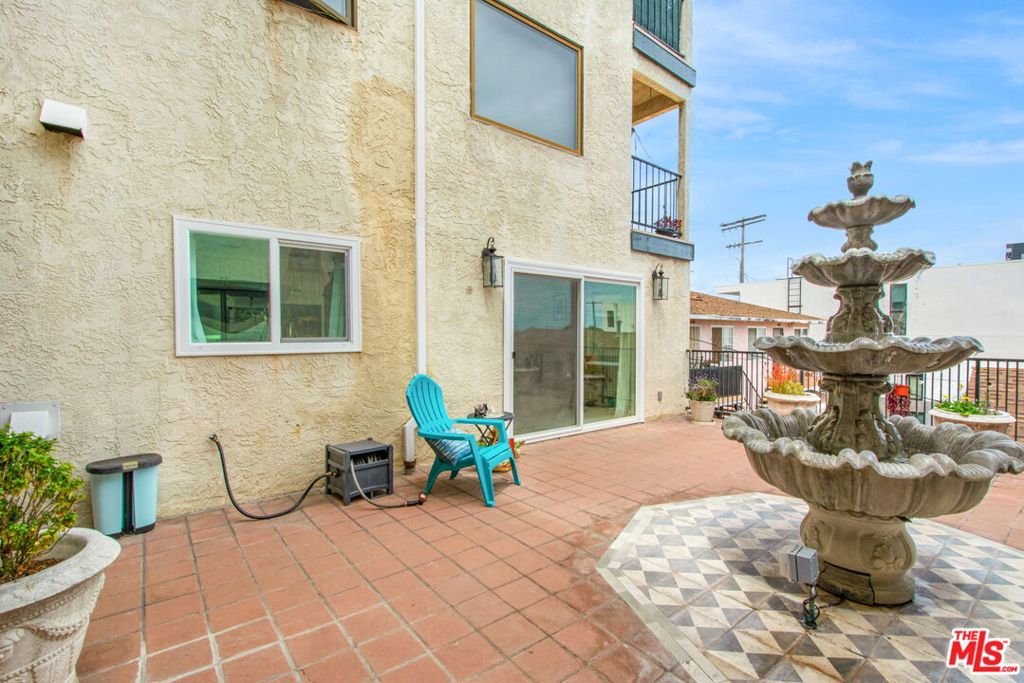 1440 W 9th Street 2 Property Photo 31