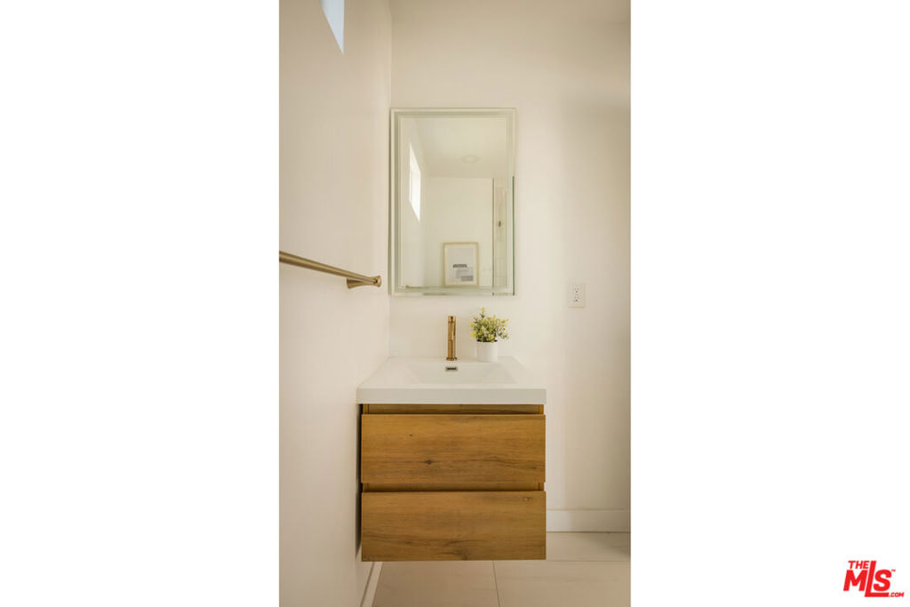 6374 Macal Place Property Photo 33