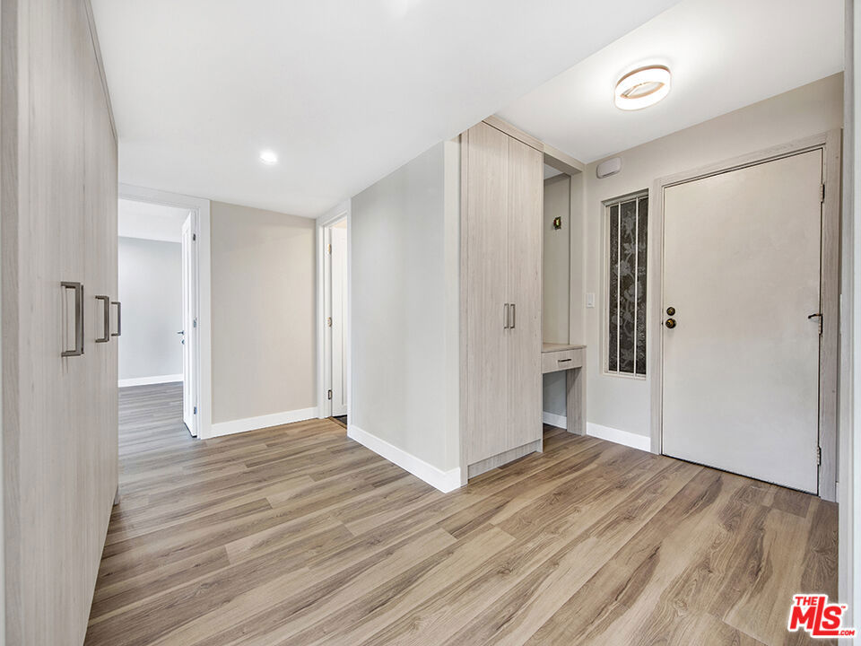 1325 Valley View Road 201 Property Photo 5