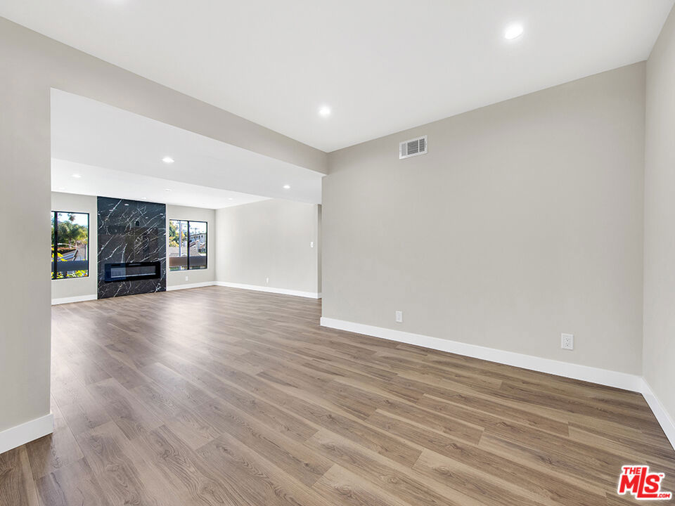 1325 Valley View Road 201 Property Photo 7