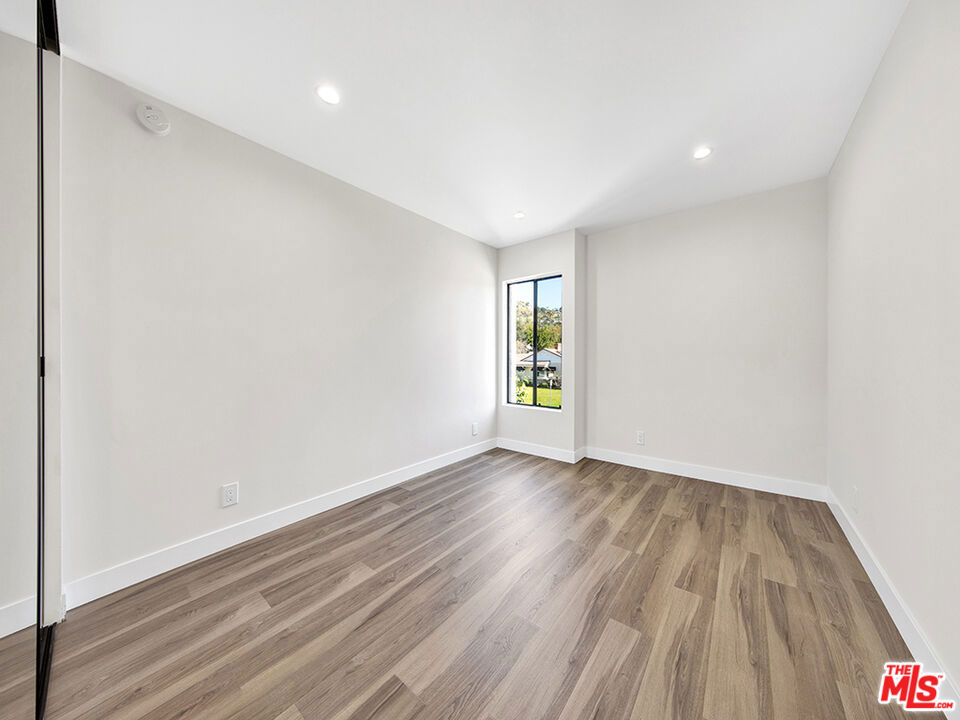 1325 Valley View Road 201 Property Photo 14