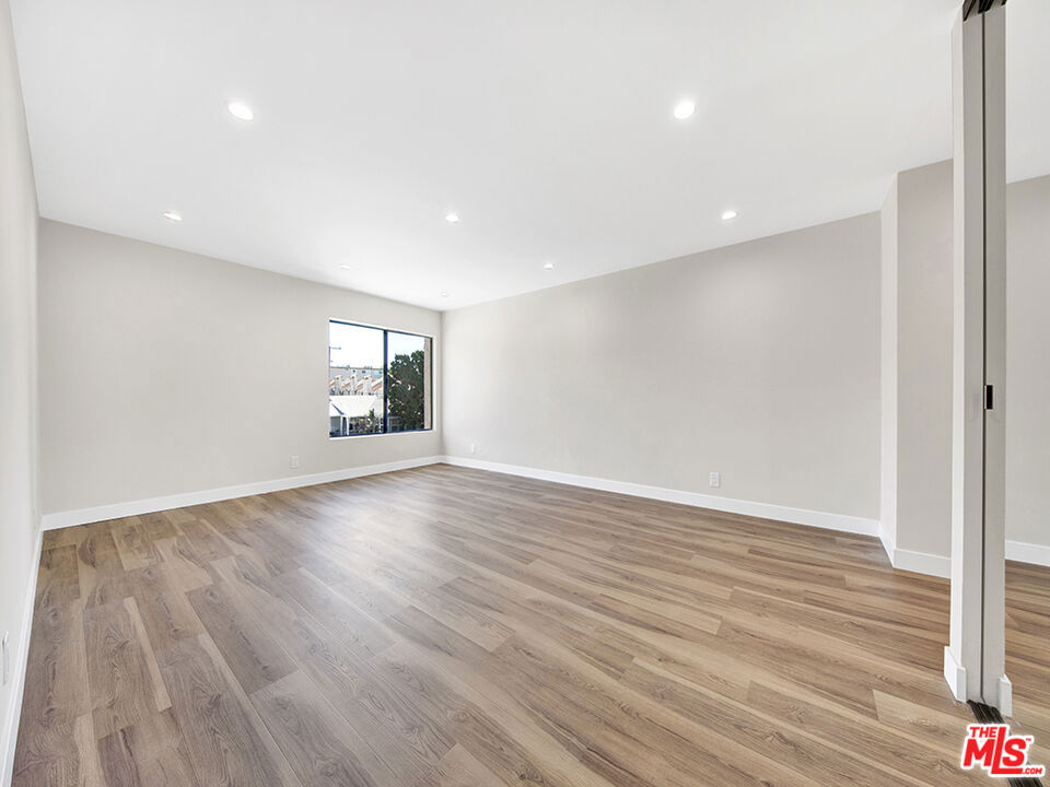 1325 Valley View Road 201 Property Photo 16