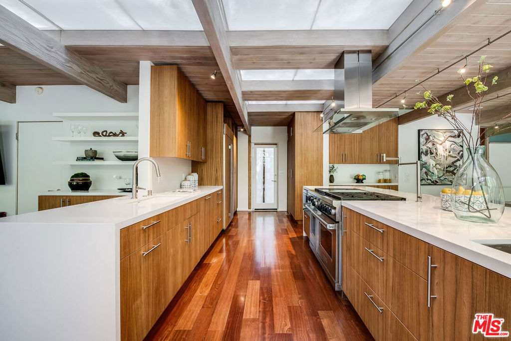 681 Brooktree Road Property Photo 14