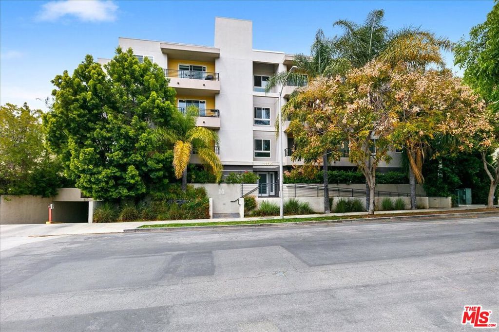 11115 Acama Street 107 Property Photo 35