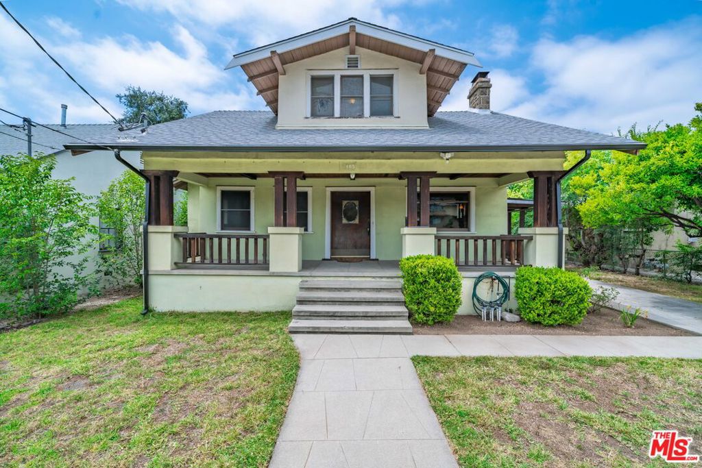105 El Nido Avenue Property Photo
