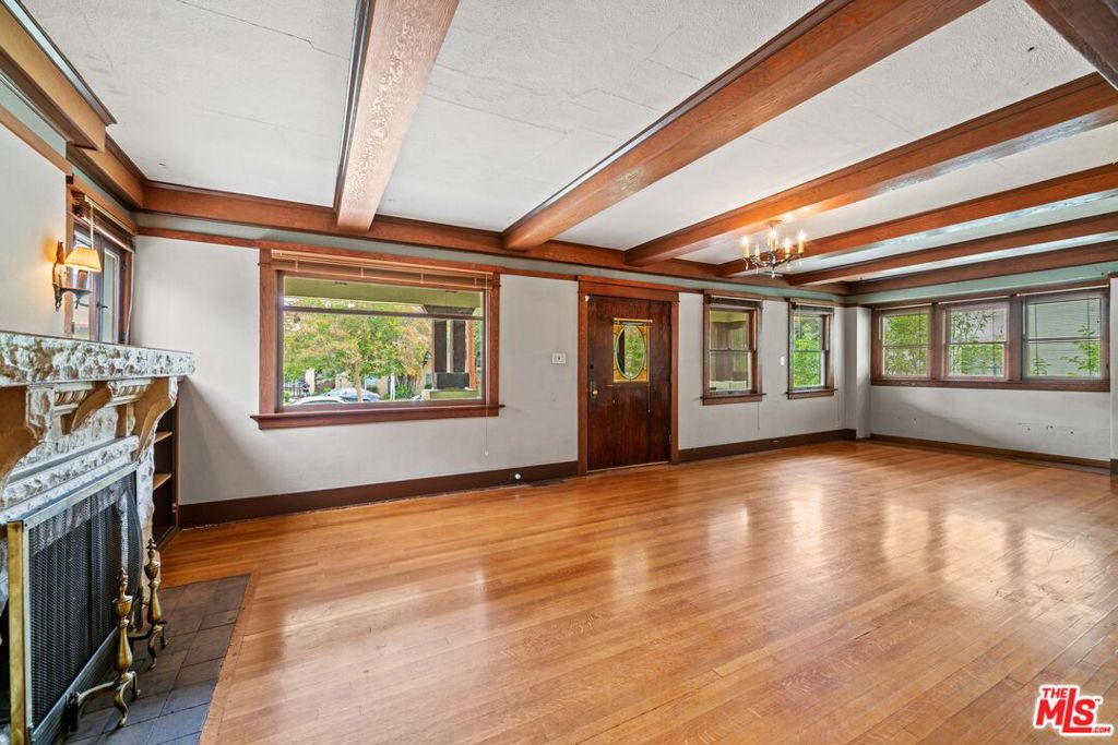 105 El Nido Avenue Property Photo 7