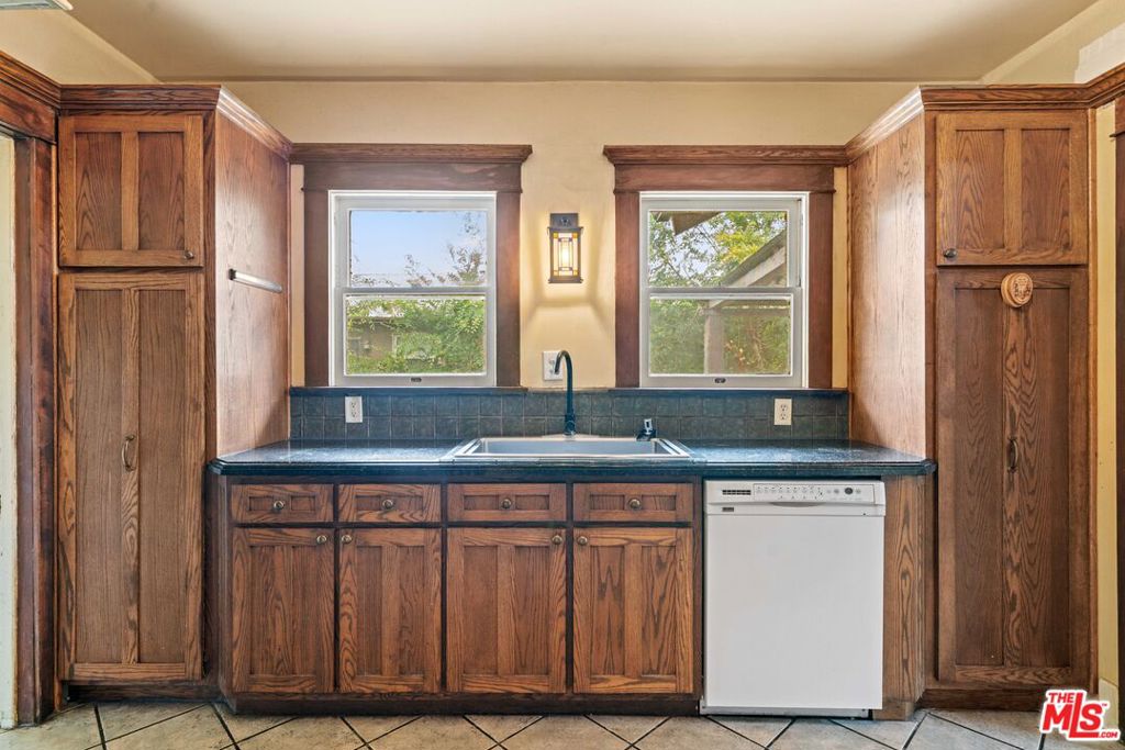 105 El Nido Avenue Property Photo 16