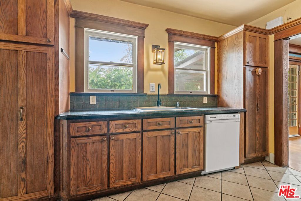 105 El Nido Avenue Property Photo 17