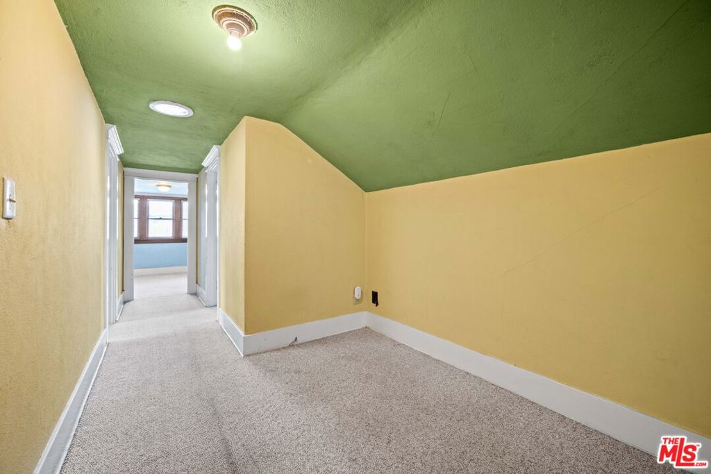 105 El Nido Avenue Property Photo 29