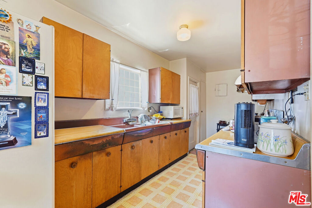 7819 Dalton Avenue Property Photo 7