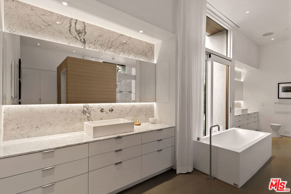 6728 Wildlife Road Property Photo 21