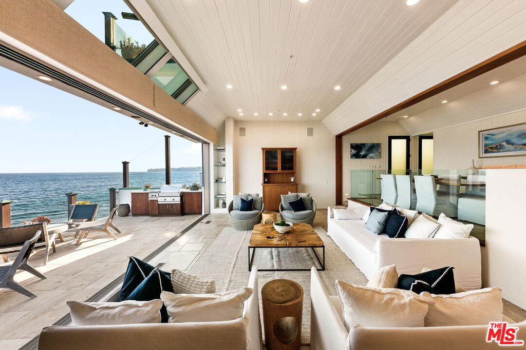 27352 Pacific Coast Highway Property Photo 9