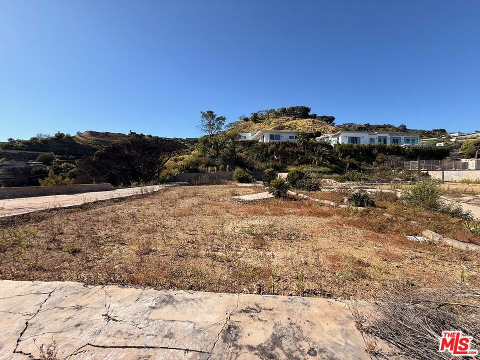 1073 Glenhaven Drive Property Photo 11