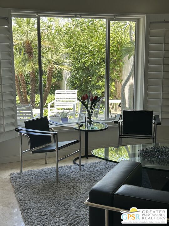 1520 N Via Miraleste Property Photo 3