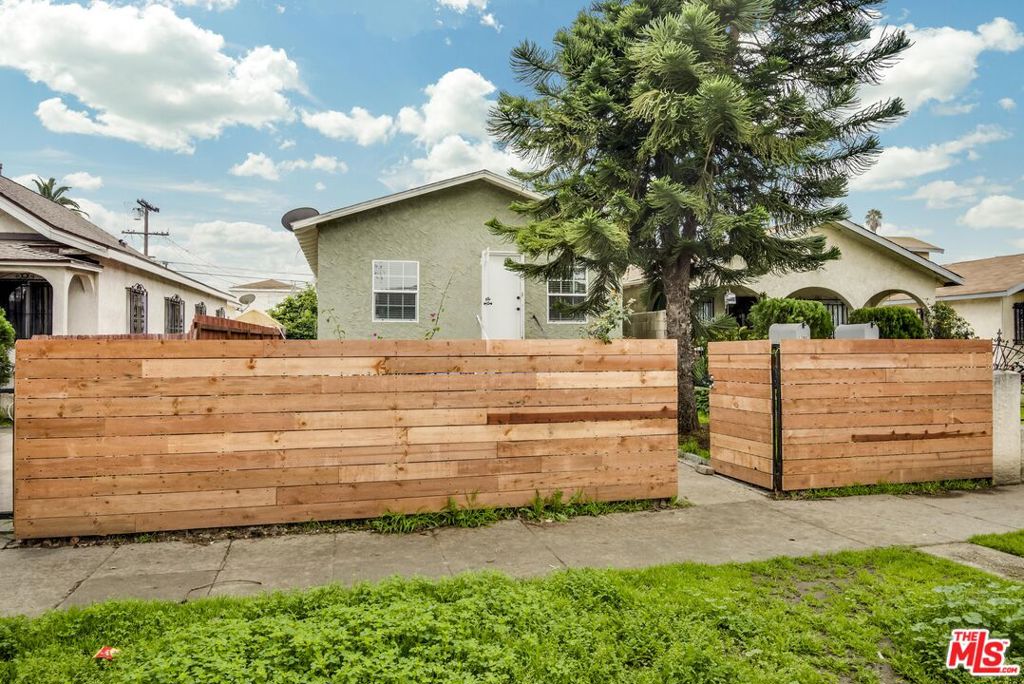 1742 W 36th Street Property Photo 1