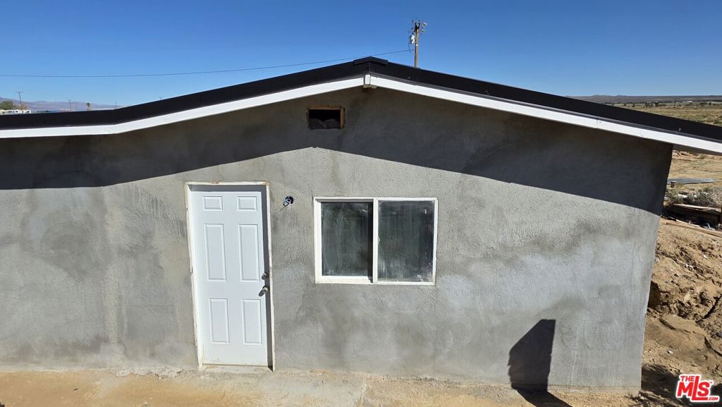 7797 Quartz Road Property Photo 3