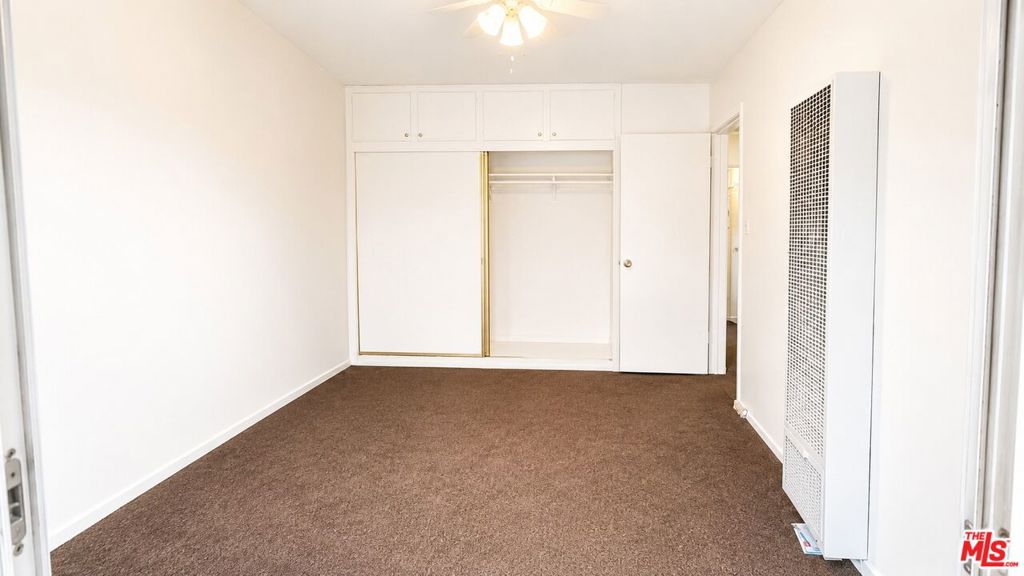 2635 W Imperial Highway 3 Property Photo 9