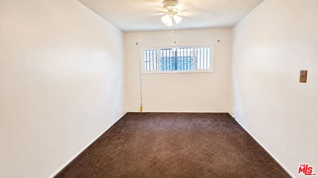 2635 W Imperial Highway 3 Property Photo 11