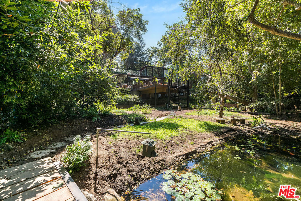 681 Brooktree Road Property Photo 10
