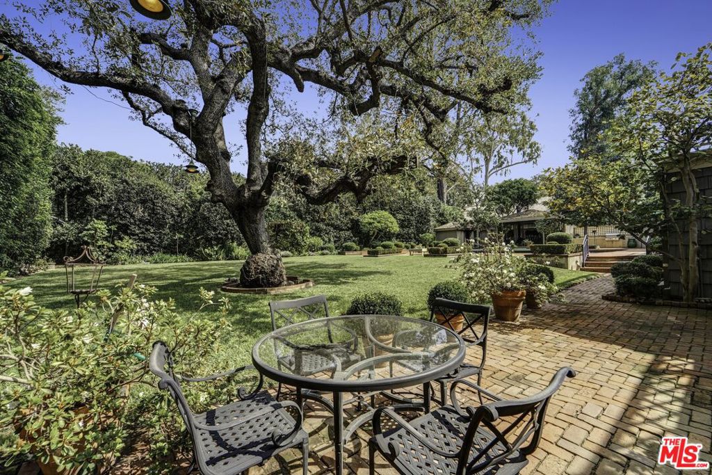 1200 Virginia Road Property Photo 7