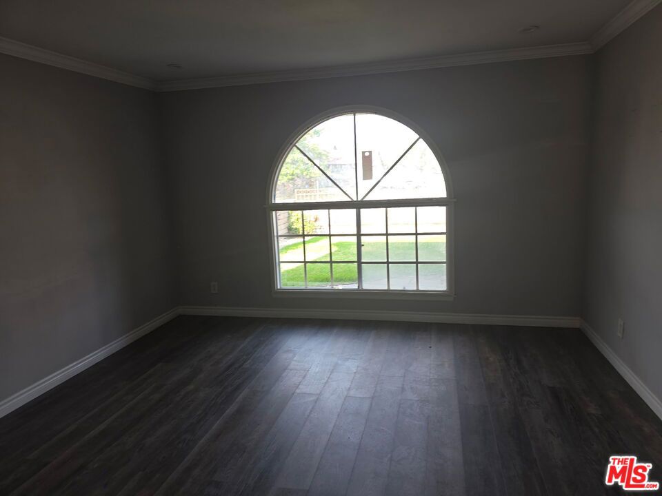 24823 Island Avenue Property Photo 2