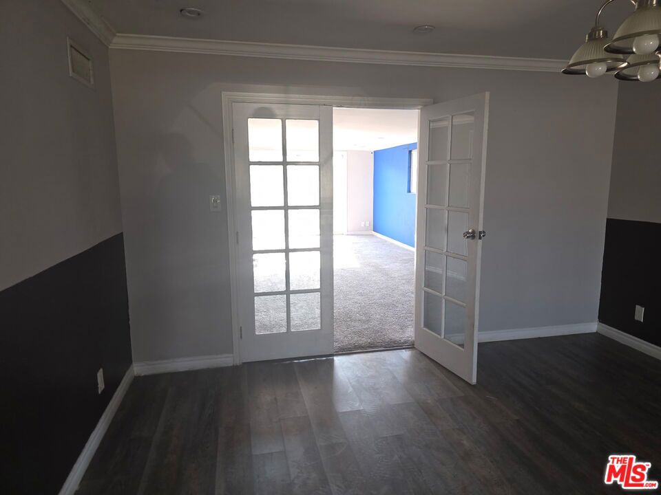 24823 Island Avenue Property Photo 5