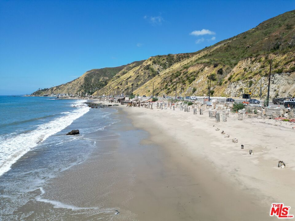 19062 Pacific Coast Highway Property Photo 5