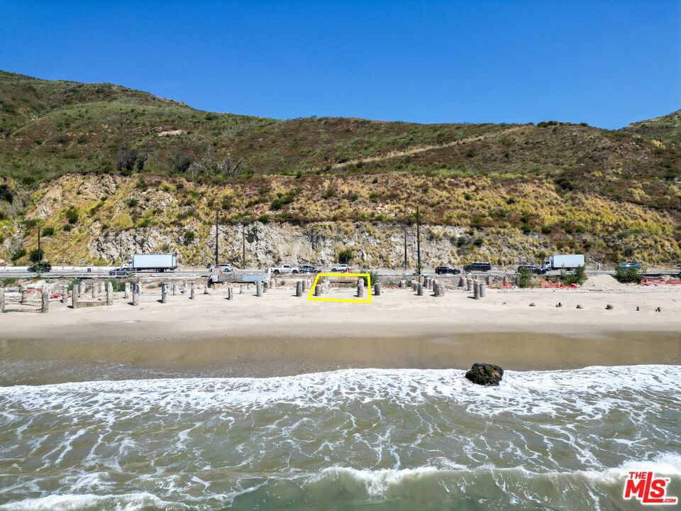 19062 Pacific Coast Highway Property Photo 6