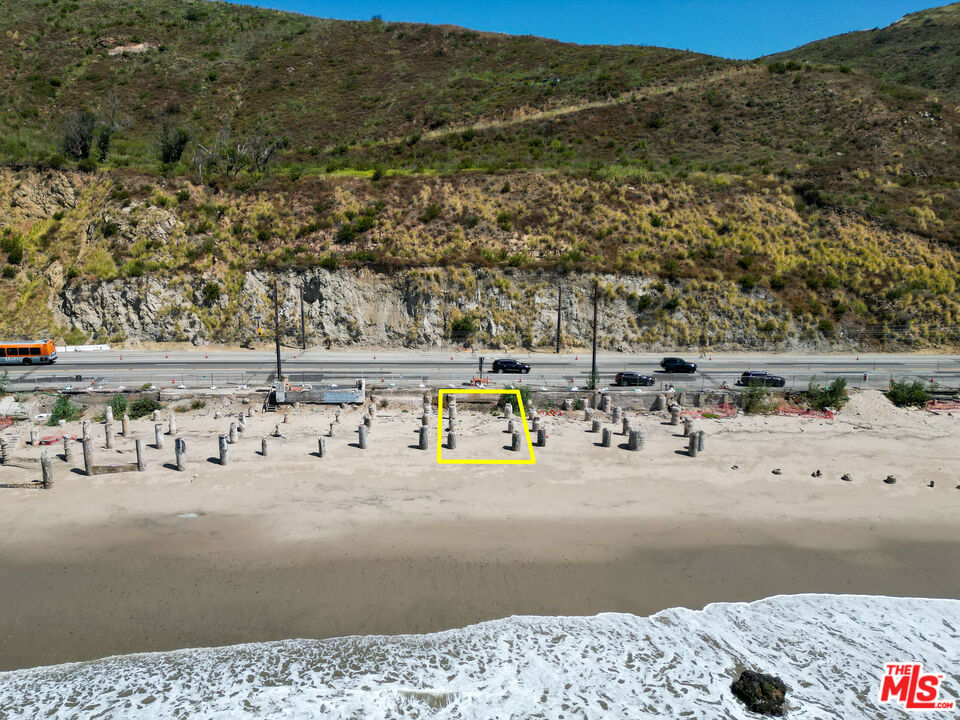 19062 Pacific Coast Highway Property Photo 11