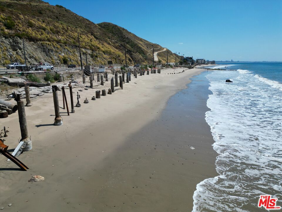 19062 Pacific Coast Highway Property Photo 12