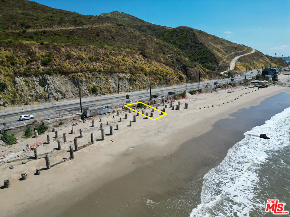 19062 Pacific Coast Highway Property Photo 15
