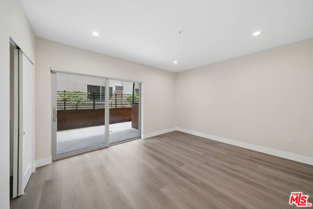 1223 N Hayworth Avenue 2 Property Photo 10