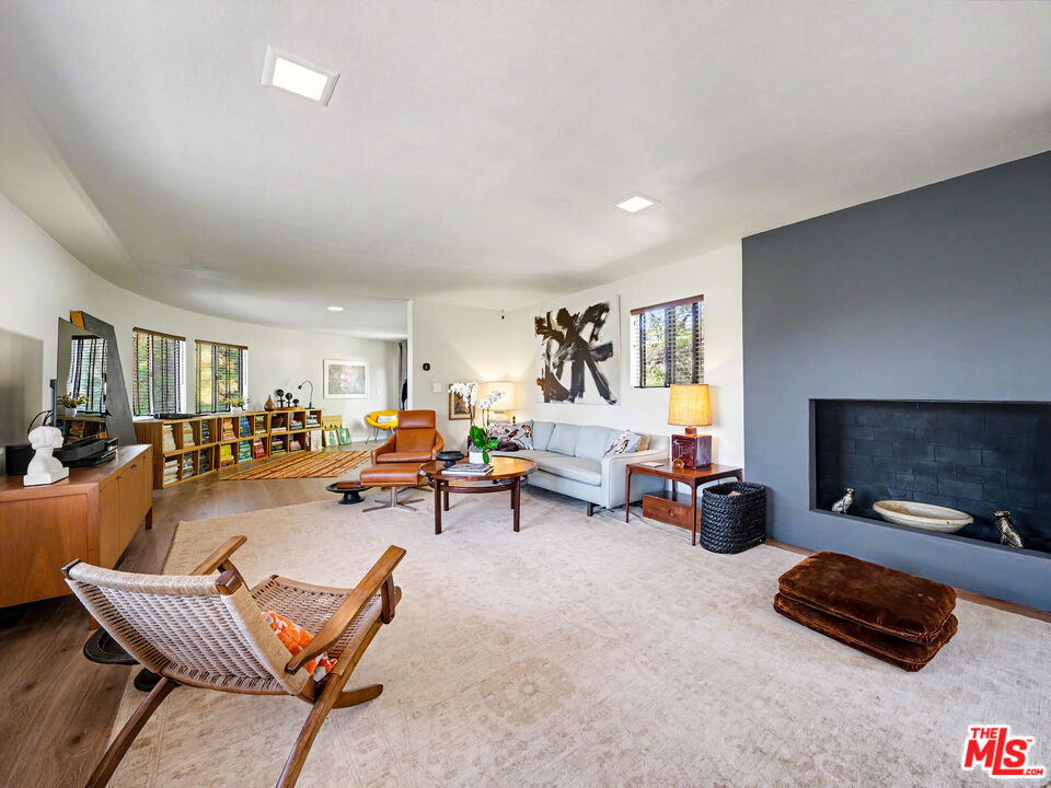 22067 Saddle Peak Road Property Photo 11