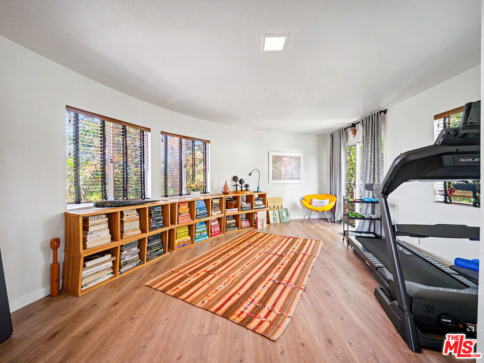 22067 Saddle Peak Road Property Photo 14