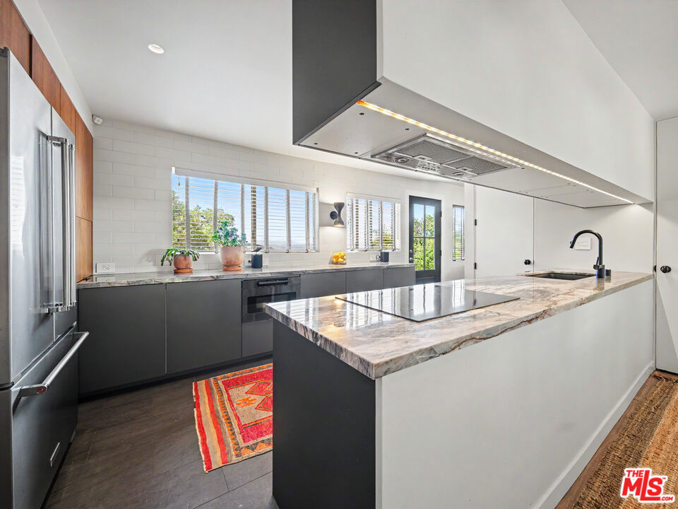 22067 Saddle Peak Road Property Photo 23