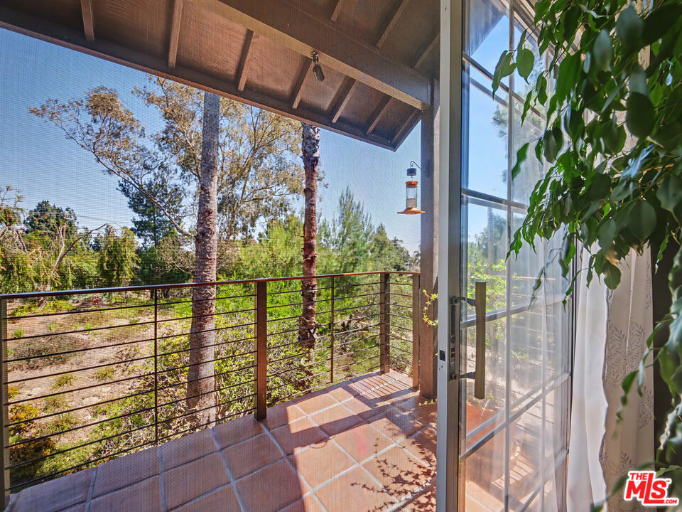 22067 Saddle Peak Road Property Photo 31