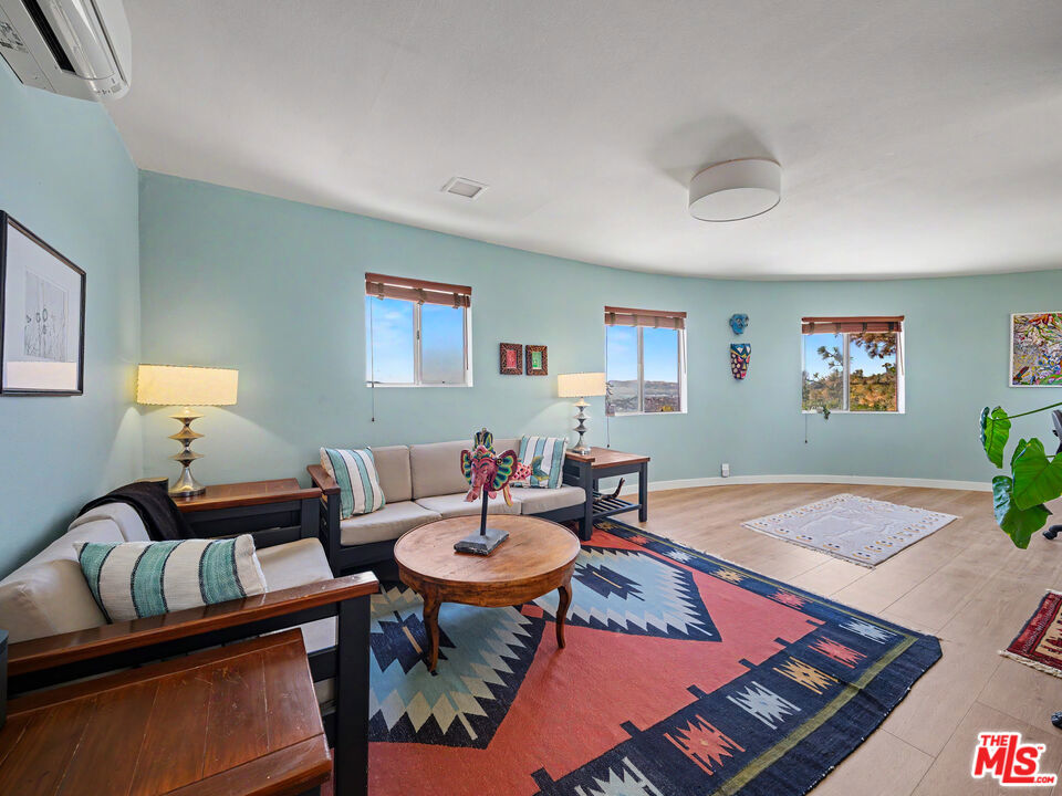 22067 Saddle Peak Road Property Photo 39