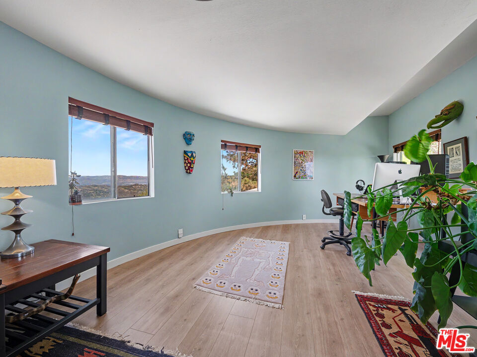 22067 Saddle Peak Road Property Photo 40