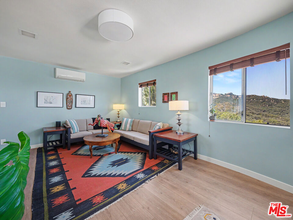 22067 Saddle Peak Road Property Photo 42